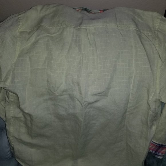 Tommy Bahama Beach Breaker button down - Picture 4 of 6